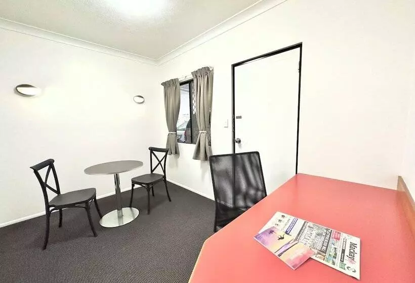 اتاق لوکس, Mackay Resort Motel