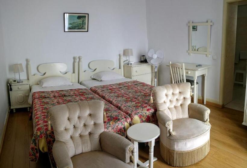 חדר סטנדרט נוף לים עם מרפסת, Pensao Residencial Vila Teresinha