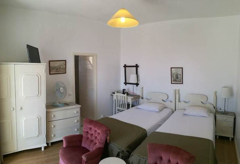 חדר סטנדרט נוף לים עם מרפסת, Pensao Residencial Vila Teresinha