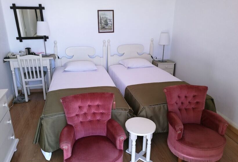 חדר סטנדרט נוף לים עם מרפסת, Pensao Residencial Vila Teresinha