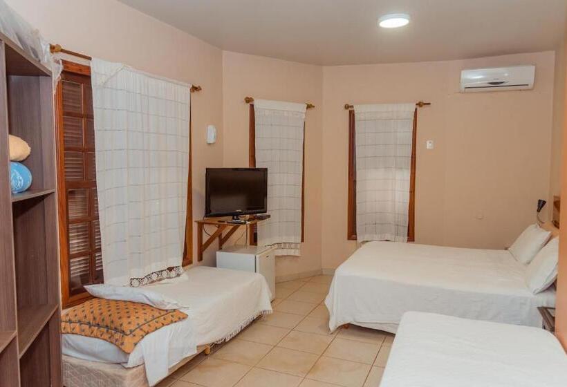 اتاق استاندارد سه نفره, Casa Blanca