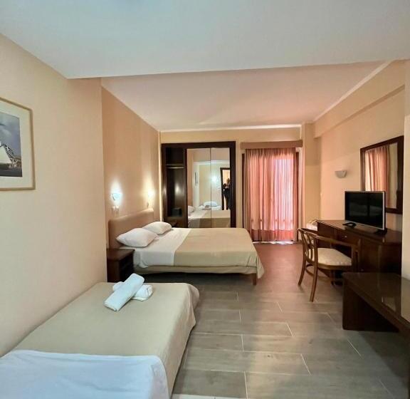 Номер Стандарт Трехместный, Saint George Hotel