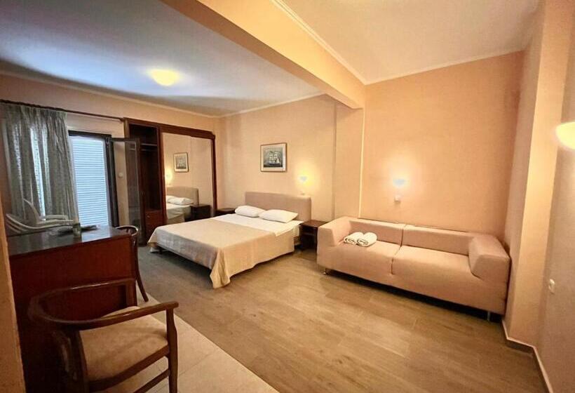 Семейный Номер, Saint George Hotel