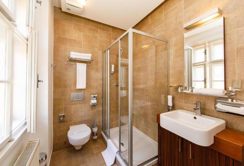 اتاق استاندارد, Beigli Hotel & Garden