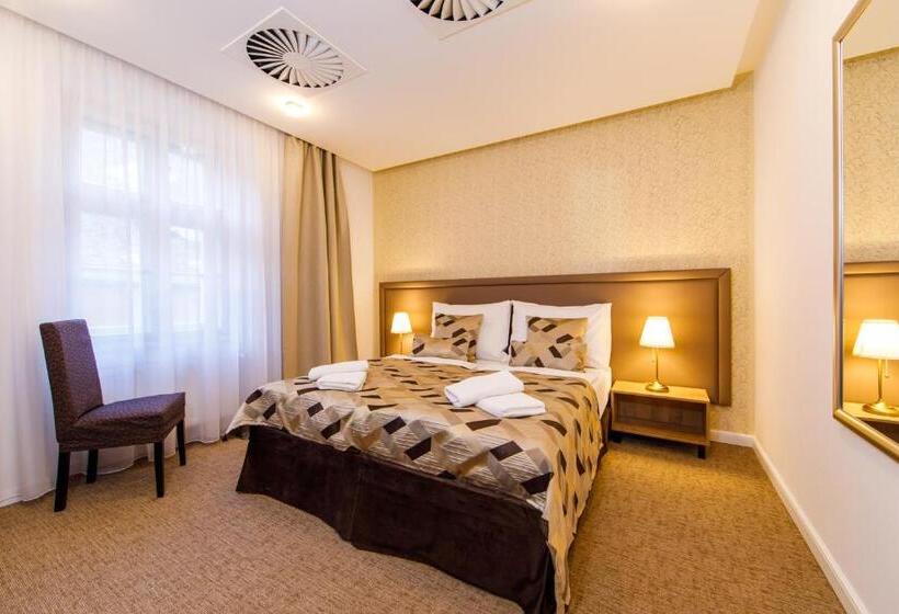 اتاق استاندارد, Beigli Hotel & Garden