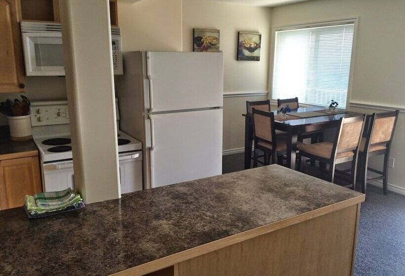 Люкс Deluxe 2 Спальни, Acker Vacation Homes & Suites