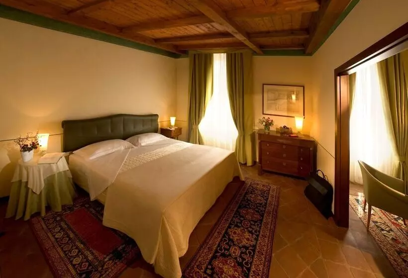 スイート, Albergo Dell Agenzia