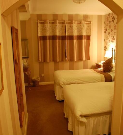 ビジネスルーム, Albright Hussey Manor