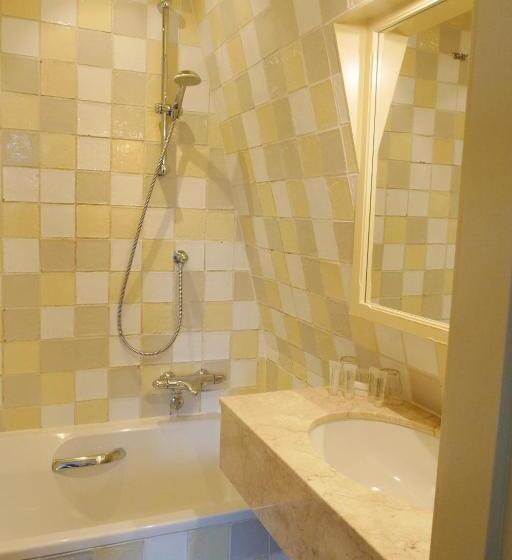 غرفة ديلوكس, Alp De Veenen