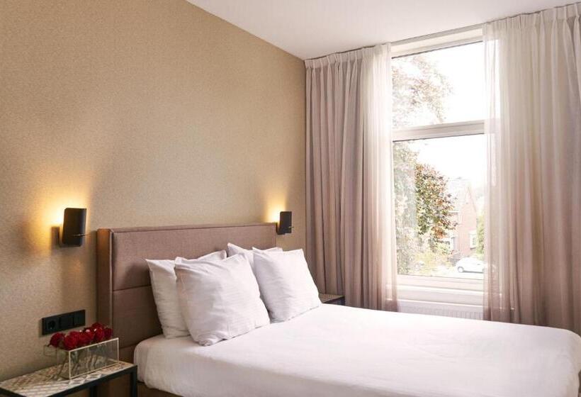 غرفة قياسية, Alp De Veenen