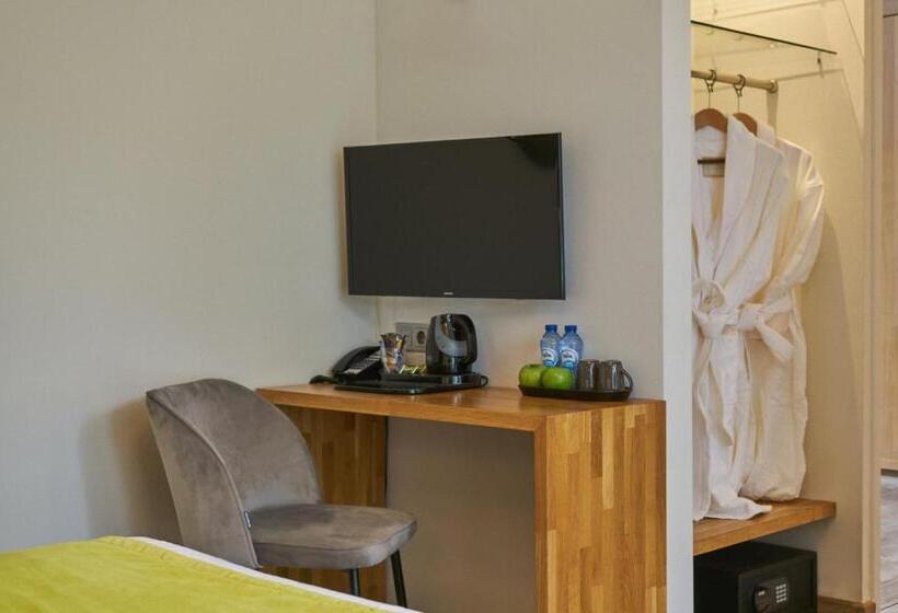 غرفة قياسية مزوَّدة بتراس, Alp De Veenen