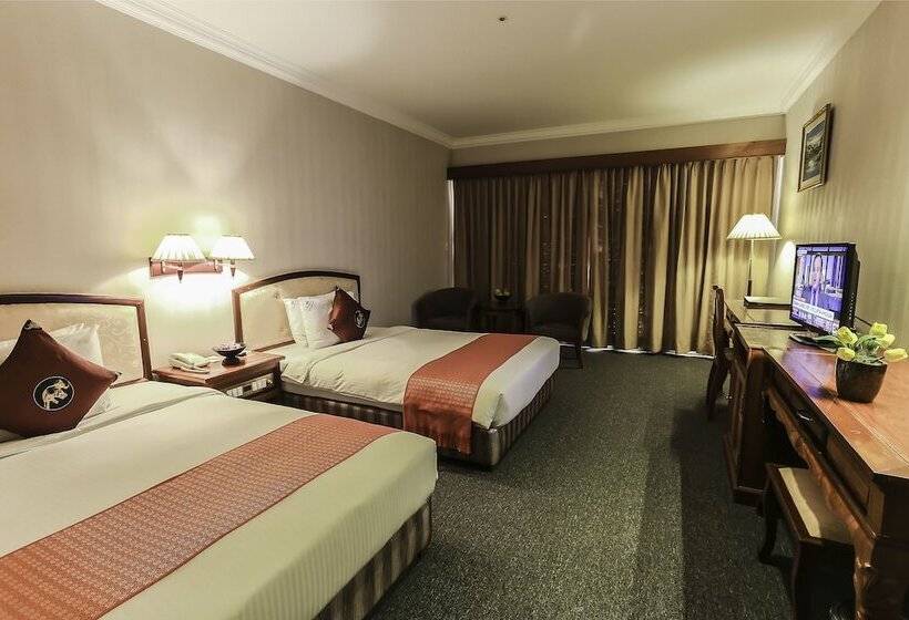 スーペリアールーム, Angkor Howard