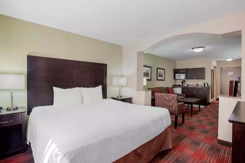 سوییت, Best Western Plus Red Deer Inn & Suite