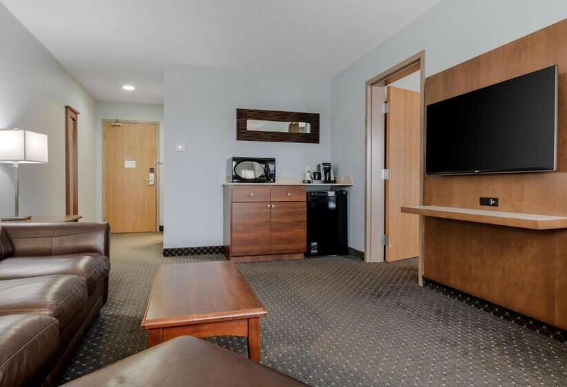 Люкс Кровать Кинг, Best Western Plus Woodstock Hotel Conference Centre