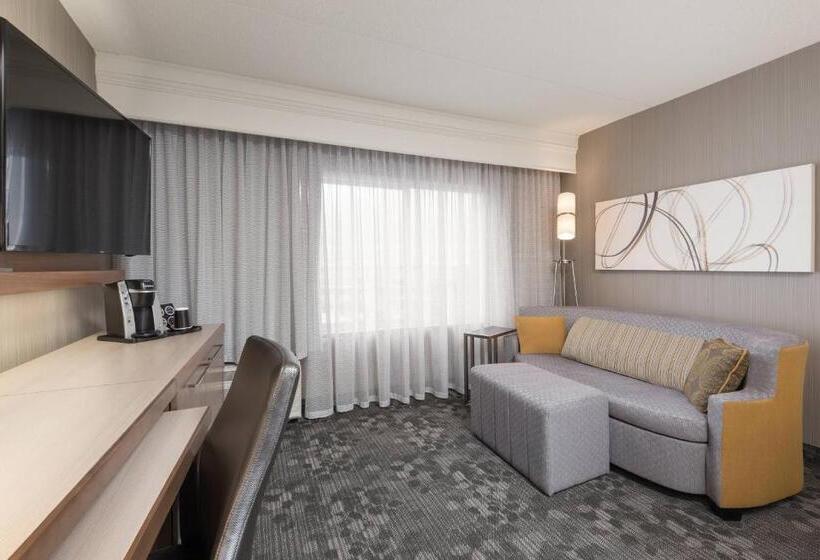 اتاق استاندارد با تخت بزرگ, Courtyard By Marriott Toronto Vaughan