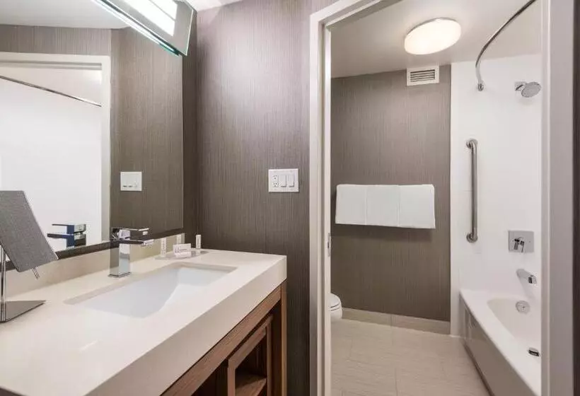スタンダードルーム, Courtyard By Marriott Toronto Vaughan
