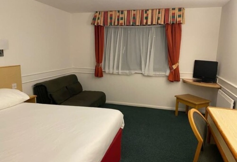家庭间, Days Inn Michaelwood M5