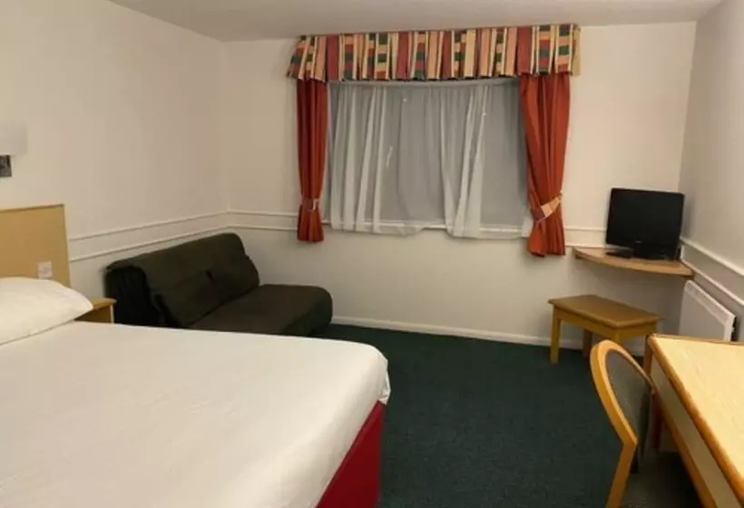 ファミリールーム, Days Inn Michaelwood M5