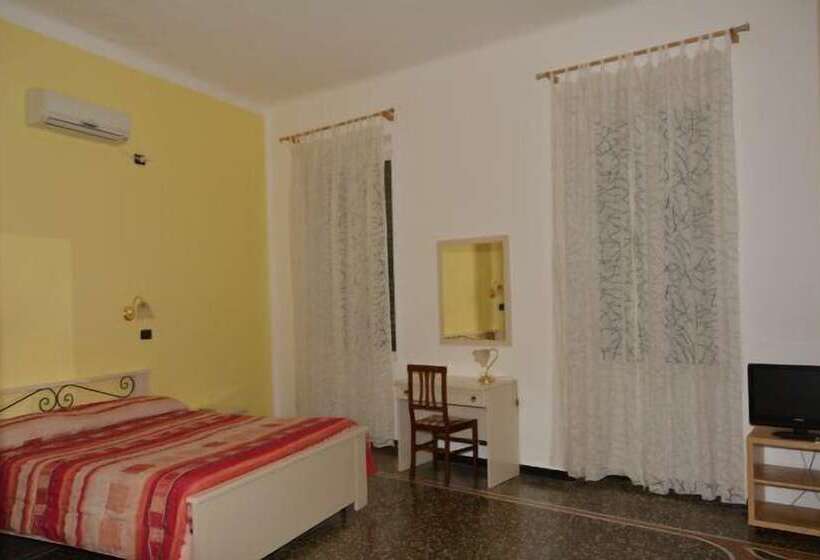 Üç Kişilik Standart Oda, Family Hotel Balbi