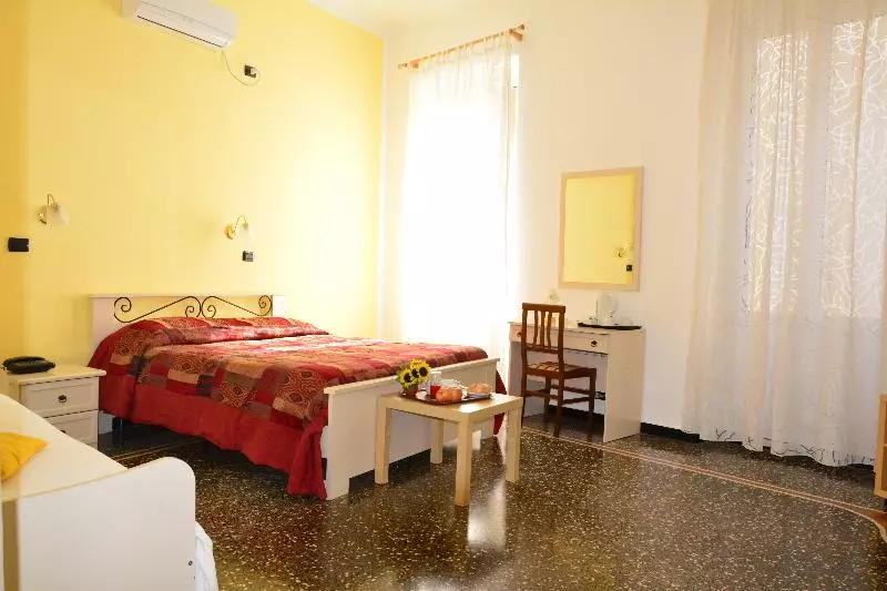 اتاق استاندارد چهار تخته, Family Hotel Balbi