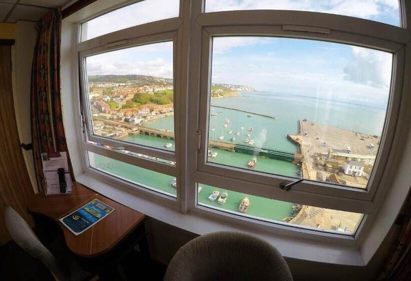 חדר סטנדרט יחיד, The Grand Burstin