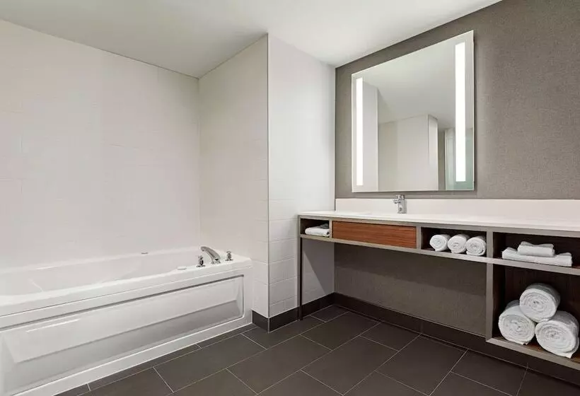 Juniorsviitti, Hilton Garden Inn Kitchener/cambridge