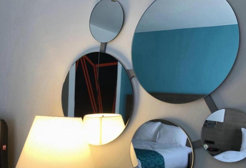 اتاق استاندارد با تخت بزرگ, Motel 6 Sault Ste. Marie, On