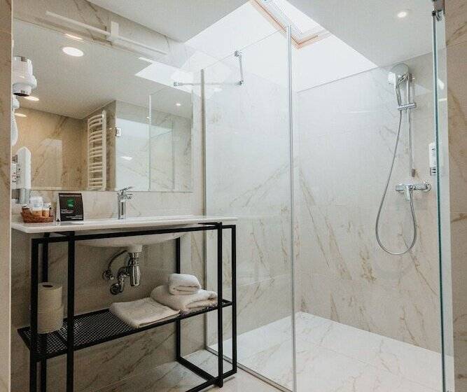 エコノミールーム, Jan