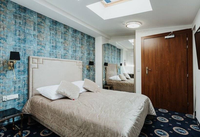 エコノミールーム, Jan