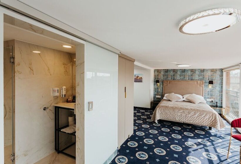 スーペリアールーム, Jan