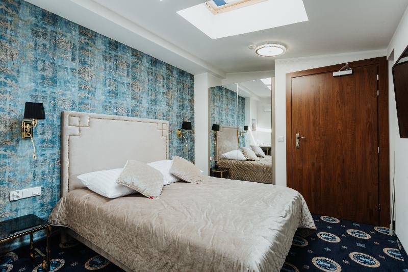 エコノミールーム, Jan