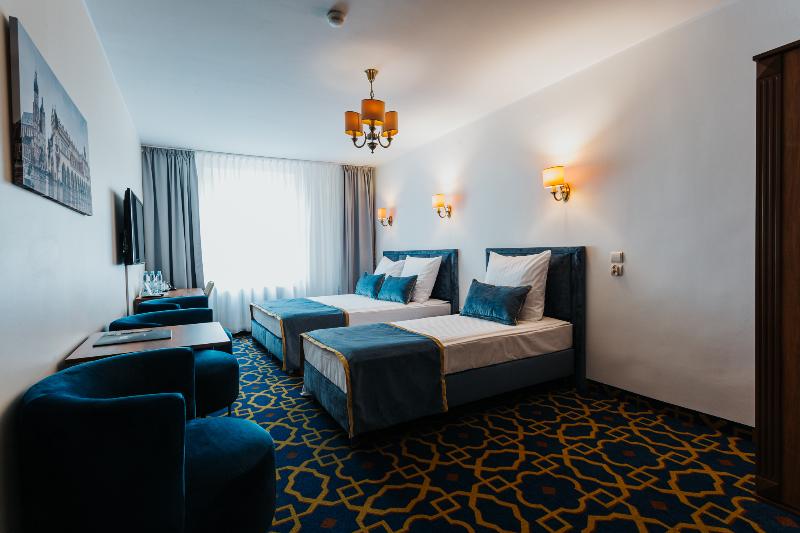 デラックスルーム, Jan