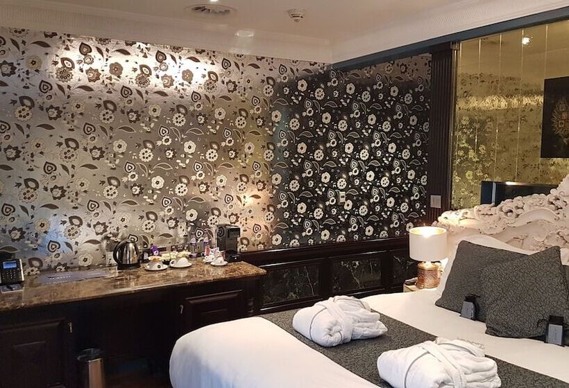 غرفة سوبيريور, Le Monde