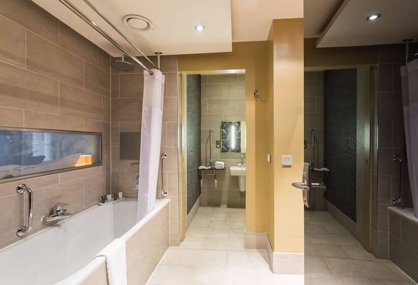 غرفة تنفيذية, Le Monde