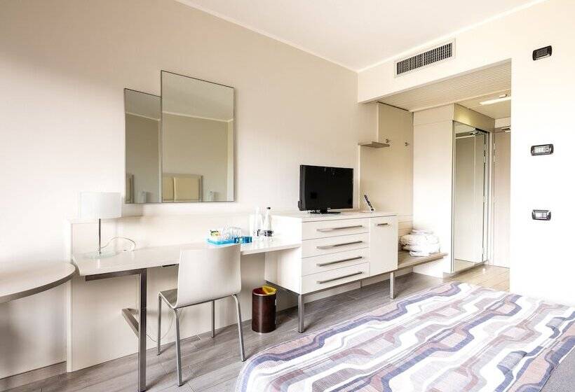 Пятиместный Стандартный Номер, Parc