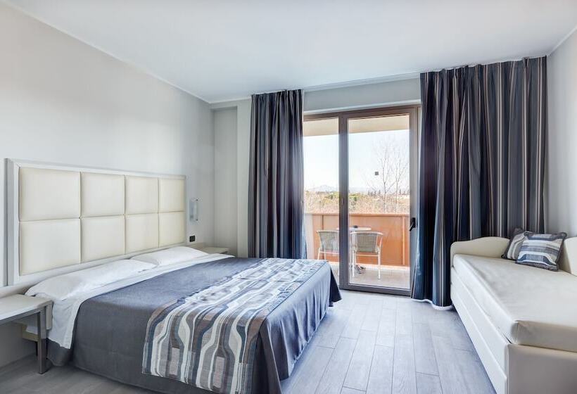 Пятиместный Стандартный Номер, Parc