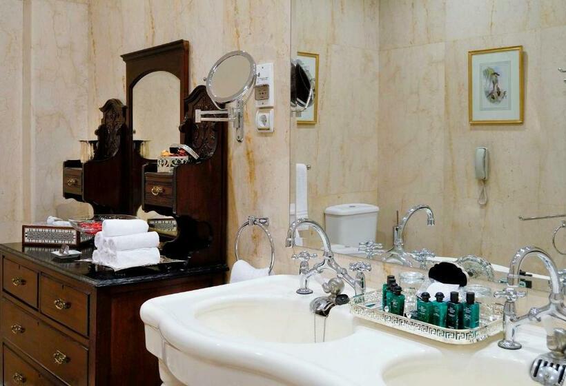 اتاق کلاسیک با چشم‌انداز باغ, Pavillon Winter Luxor