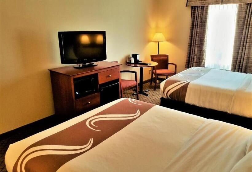 标准间, Quality Inn Airport