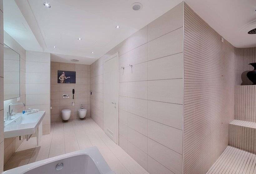 سوییت, Radisson Blu Hotel Milan