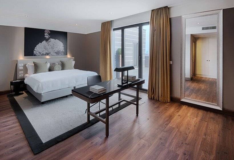 سوییت, Radisson Blu Hotel Milan