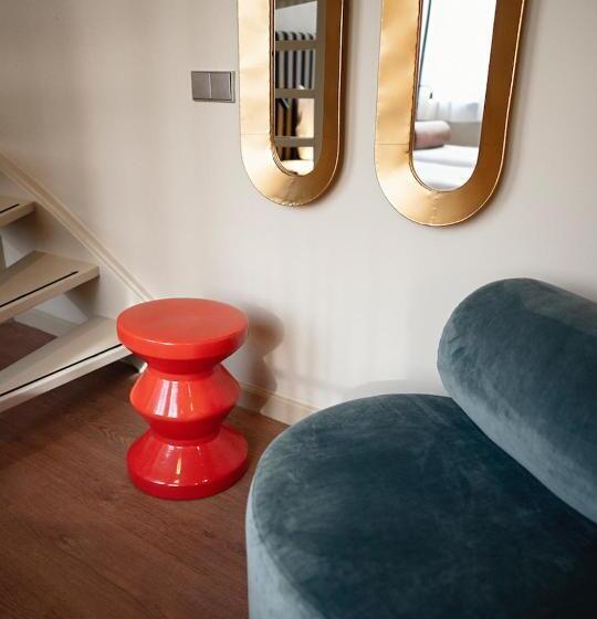 غرفة ديلوكس رباعية, The Times