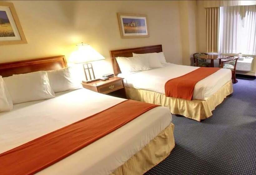 غرفه قياسيه سريرين مزدوجين, Travelodge By Wyndham Trenton