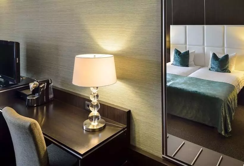 コンフォートルーム, Van Der Valk Hotel  S Hertogenbosch – Vught