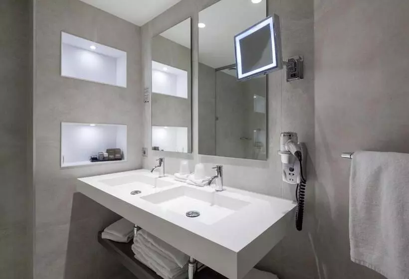 スーペリアの４人部屋, Van Der Valk Hotel Hengelo