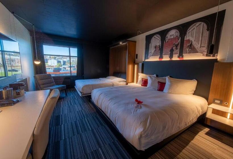 اتاق سوپریور چهار تخته, Grand Times Hotel – Aeroport De Quebec
