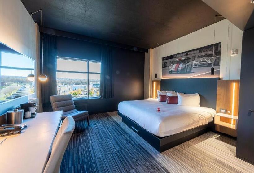 اتاق سوپریور چهار تخته, Grand Times Hotel – Aeroport De Quebec