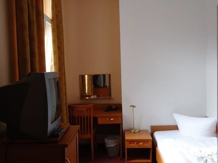 اتاق استاندارد یک نفره, Aster An Der Messe