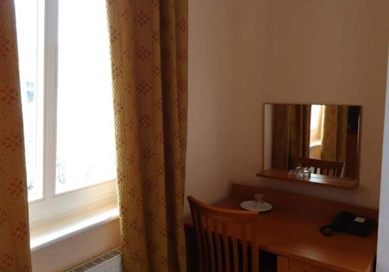 اتاق استاندارد یک نفره, Aster An Der Messe