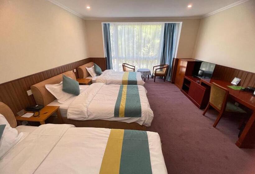 컴포트 트리플 룸, Beijing Rj Brown City Center