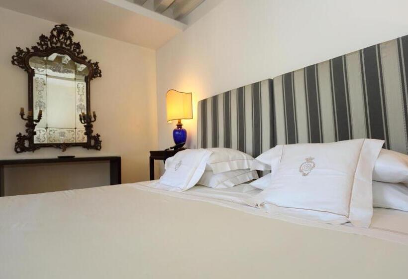 Junior Suite with Views, Ca  Nigra Lagoon Resort